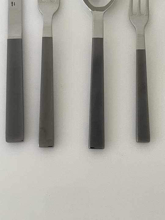 ALESSI　SANTIAGOカトラリーセット　DC05　ブラックハンドル