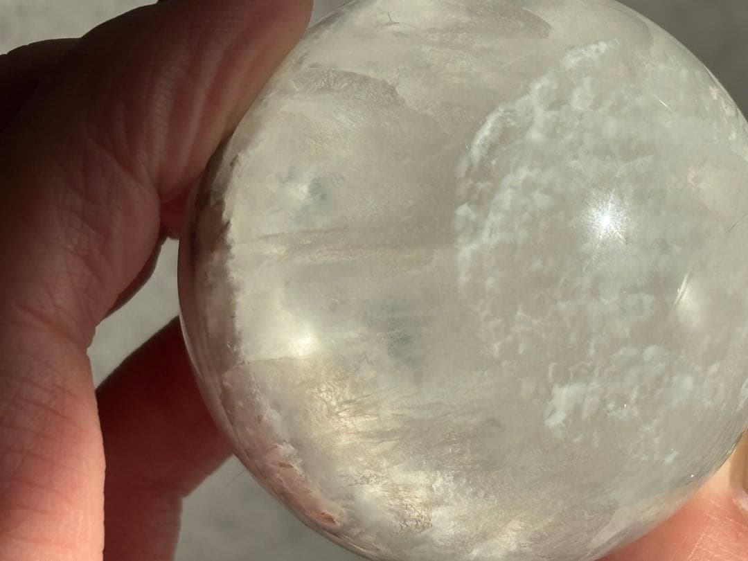 《虹きらめく＊セリサイトinフローライト（パイライト共生）》