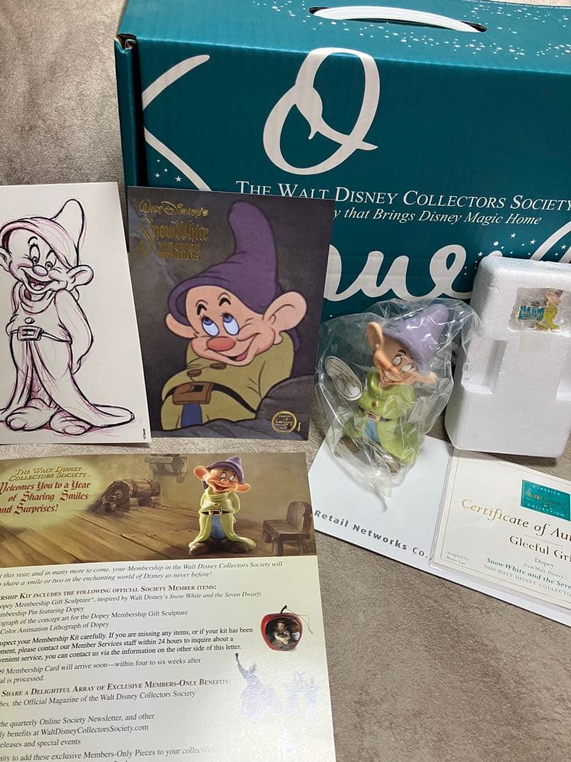 新品未使用 ディズニーWDCC 白雪姫小人 ドーピー フィギュア