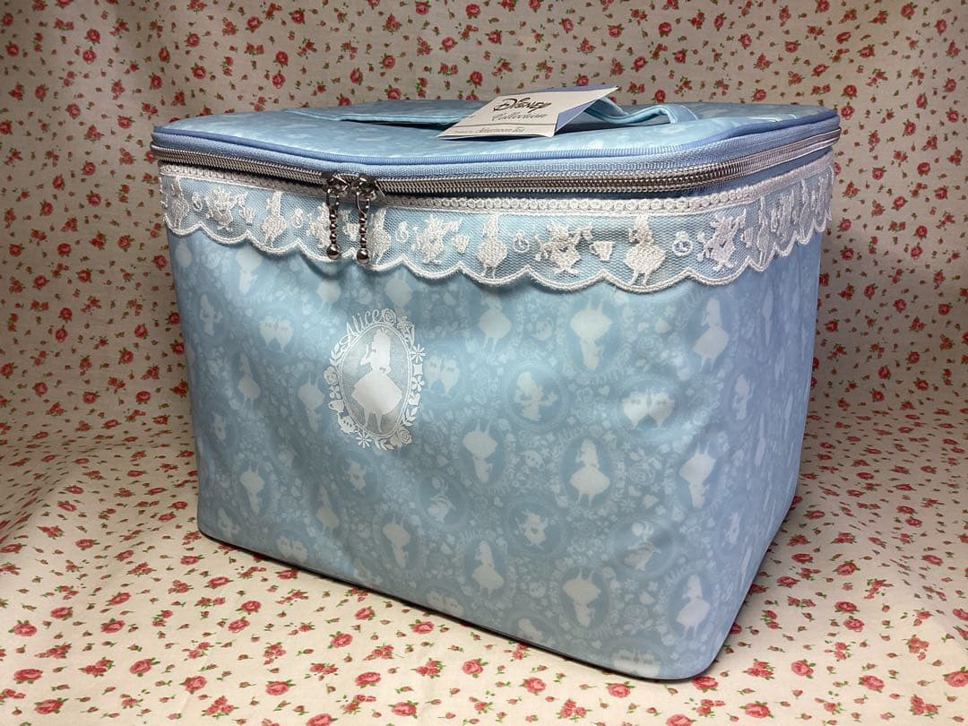【未使用】アフタヌーンティー　バッグ　ディズニー　近沢レース　小物入れ　バニティ