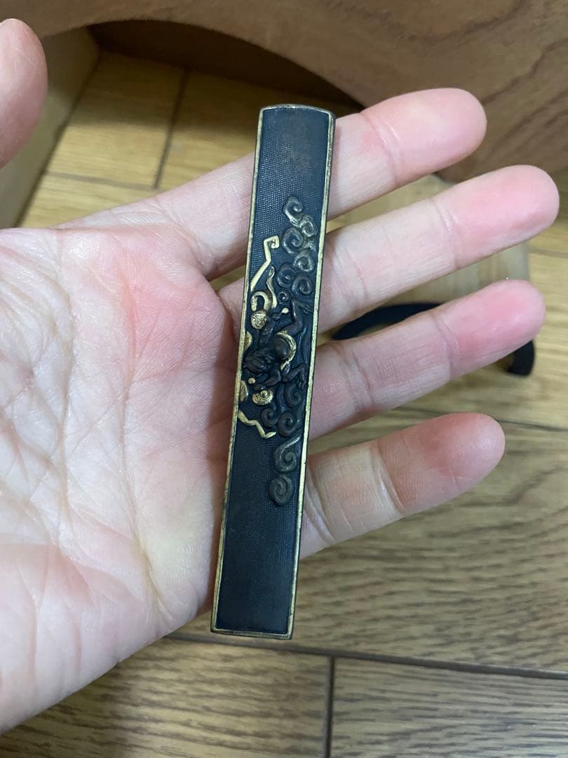 江州彦根住 藻柄子入道宗典製鍔 日本刀 刀の鍔