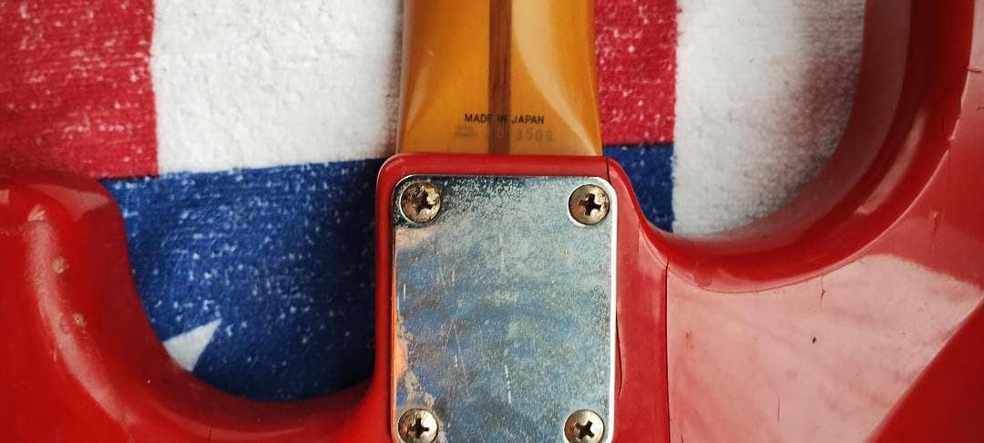 フェンダージャパン　レースセンサー付きストラト