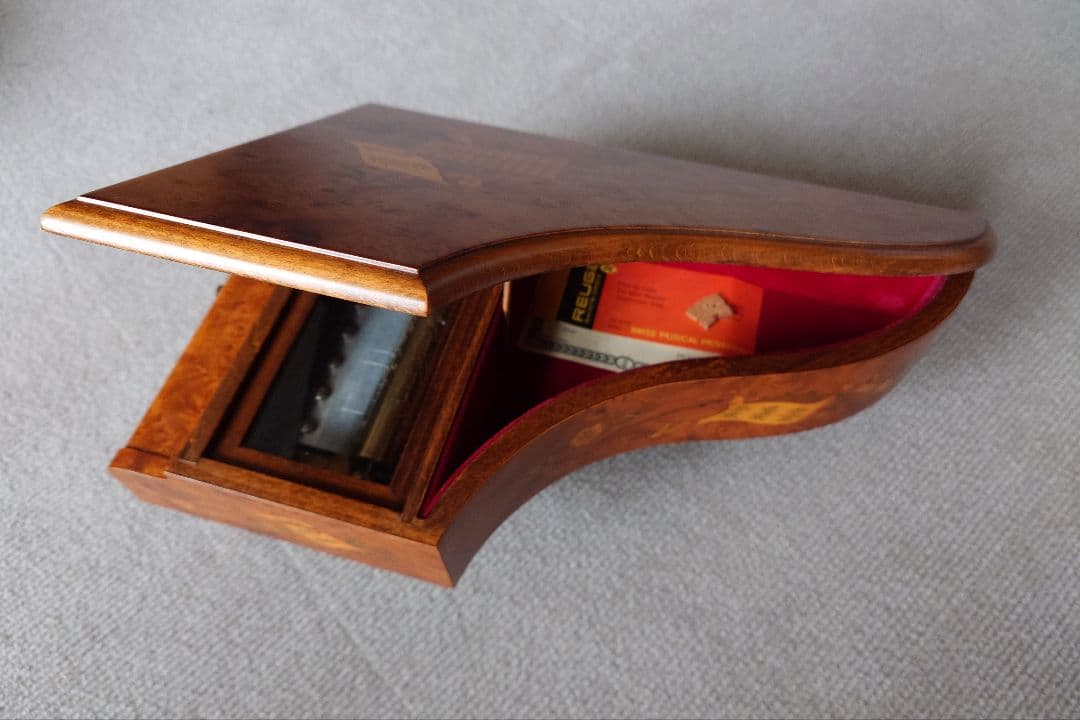 REUGE ピアノ型オルゴール