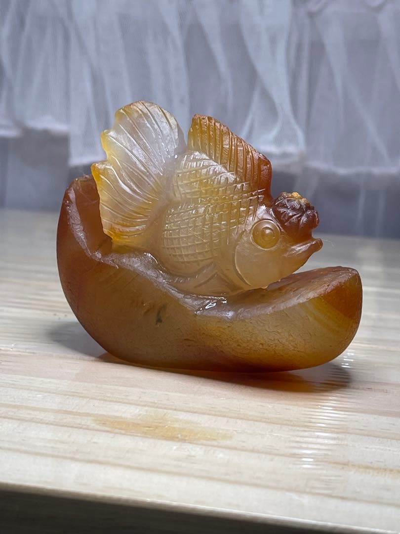 綺麗^ - ^ ❣️ 天然石　瑪瑙  金魚　手彫り置物 原石