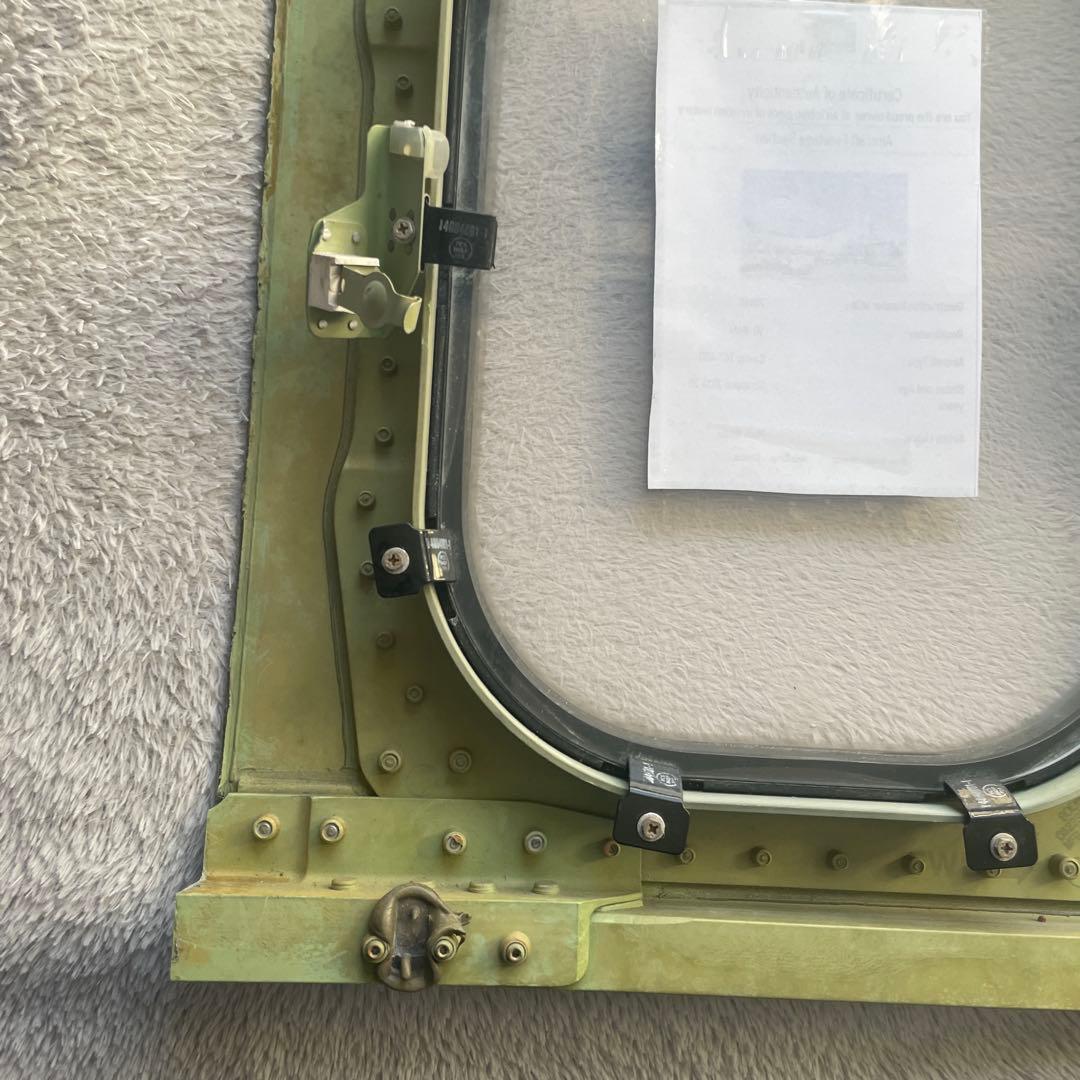 KLMオランダ航空 B747-400M PH-BFV 窓 本物の航空機部品