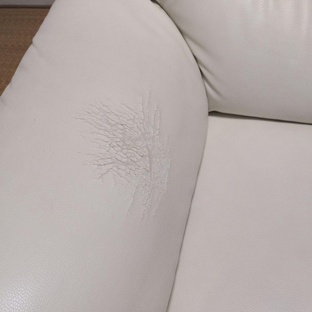 R*n様 ホワイト 2人掛けソファ 合成皮革