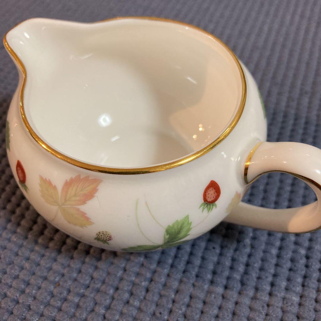 ウェッジウッド ワイルドストロベリー カップ&ソーサーまとめてセット