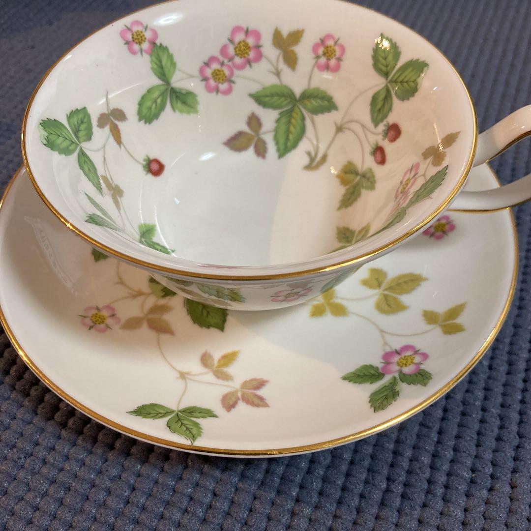 ウェッジウッド ワイルドストロベリー カップ&ソーサーまとめてセット