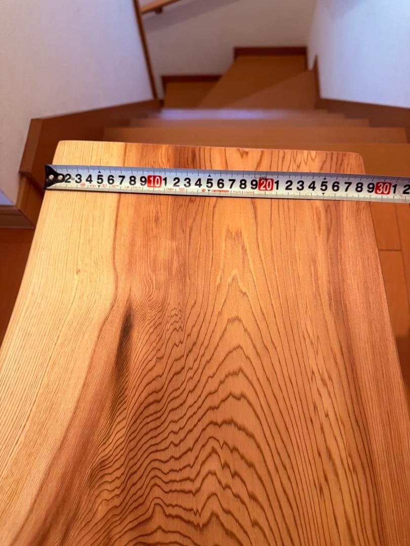 天然杉一枚板でか節カーブテーブル蜜蝋クリーム仕上げ