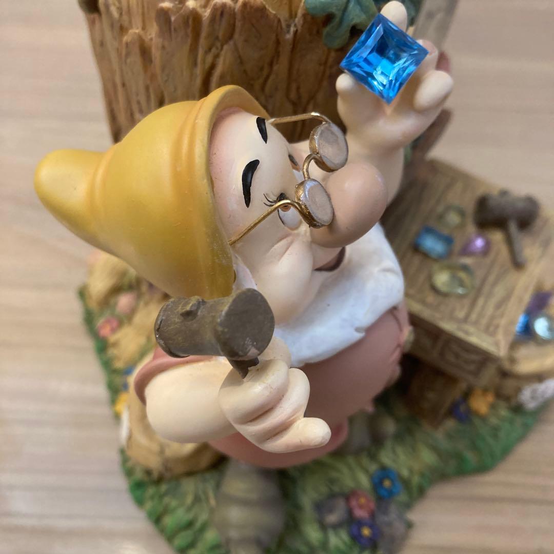 ディズニー　白雪姫小人(先生)時計付き小物入れ花瓶フィギュア