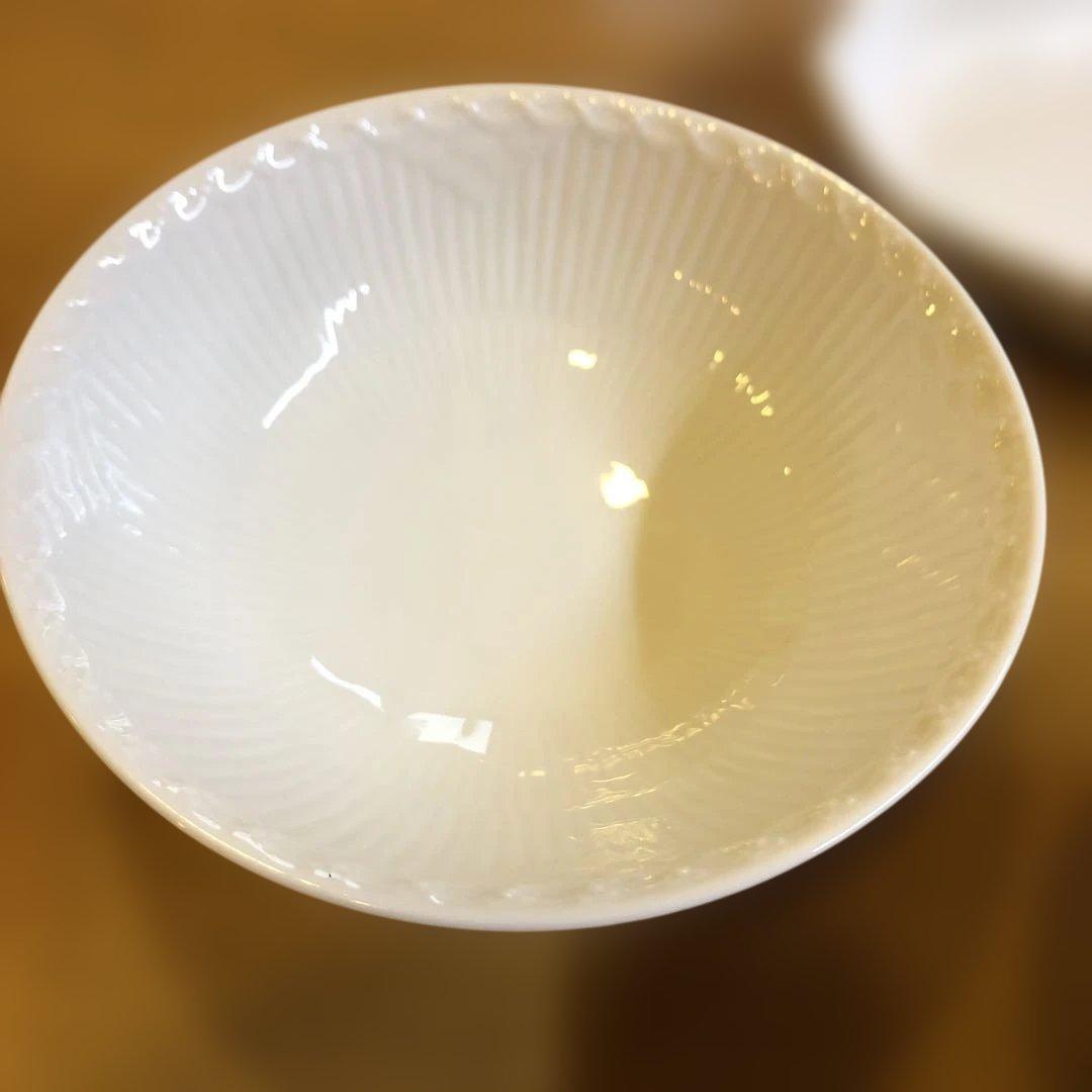 ロイヤルコペンハーゲン　ホワイトフルーテッド　353 574 4つセット