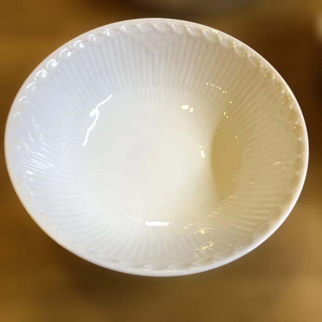 ロイヤルコペンハーゲン　ホワイトフルーテッド　353 574 4つセット