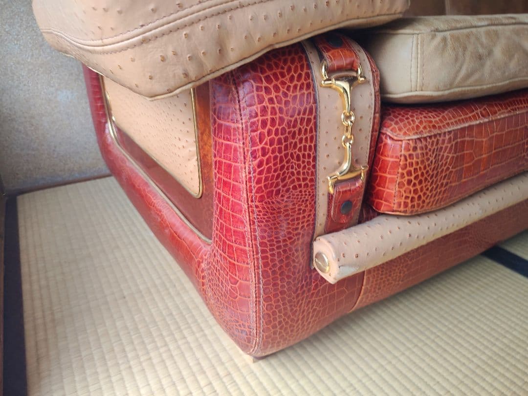 レザー 2人掛けソファ クロコダイル　GUCCI