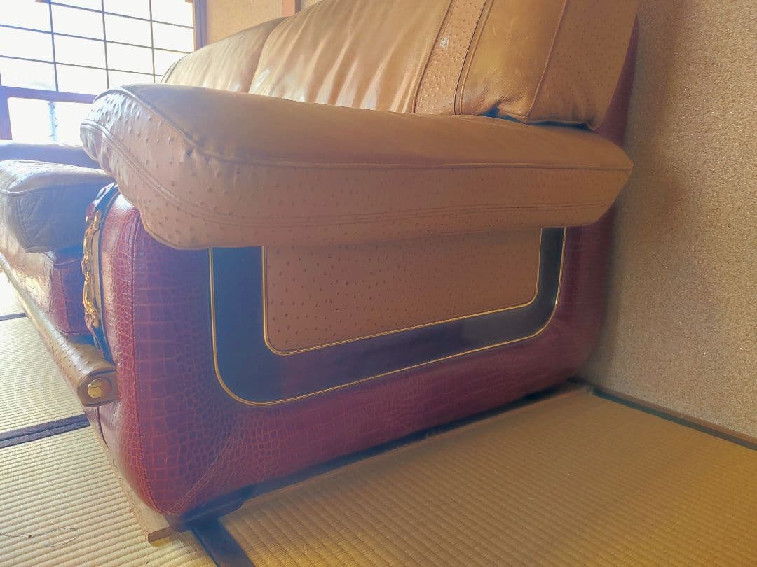 レザー 2人掛けソファ クロコダイル　GUCCI