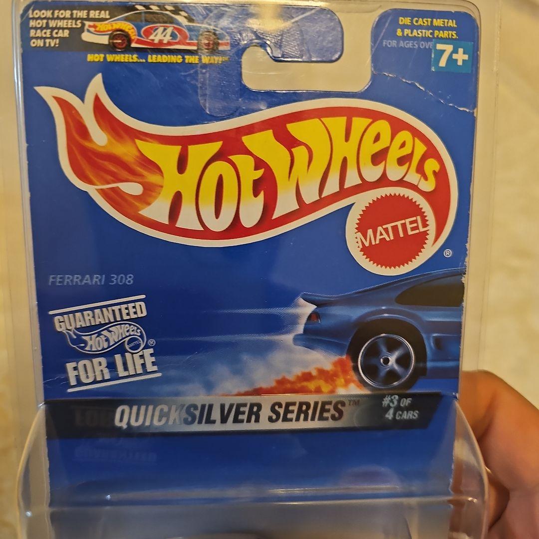 ミニカー HotWheels FERRARI 308