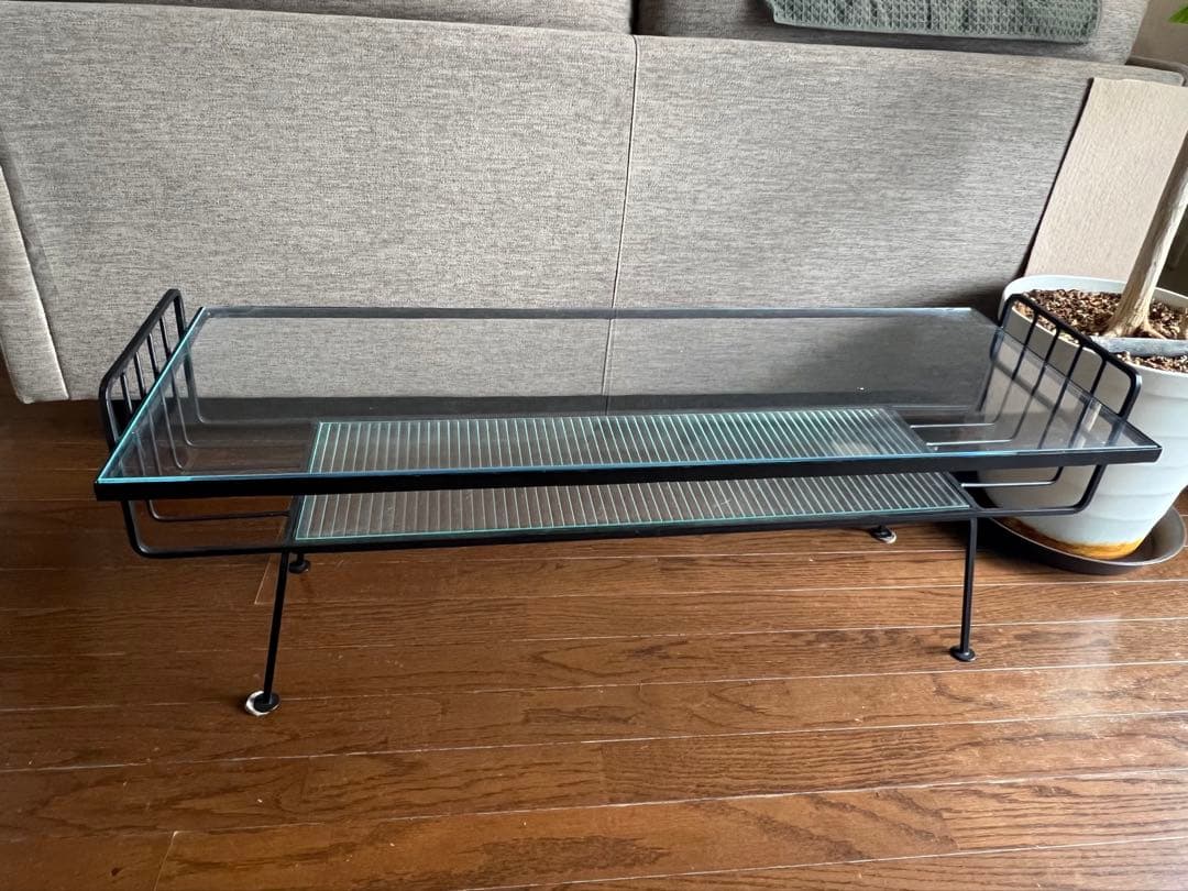 送料込み・アイアンガラステーブル