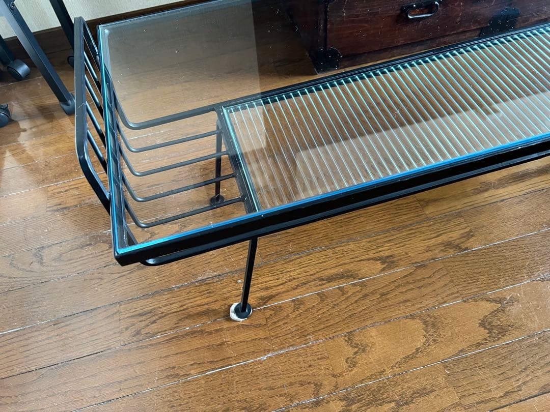 送料込み・アイアンガラステーブル