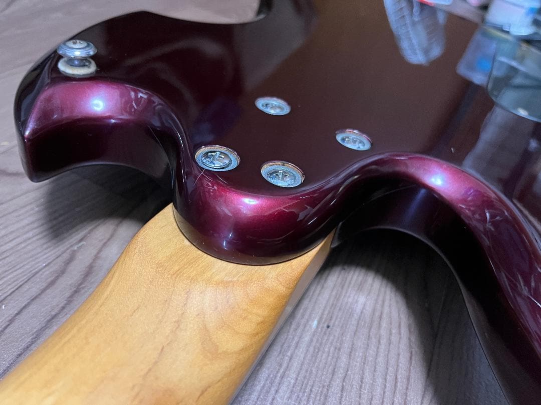 B.C.RICH モッキンバード ダークメタリックレッド　ソフトケース付