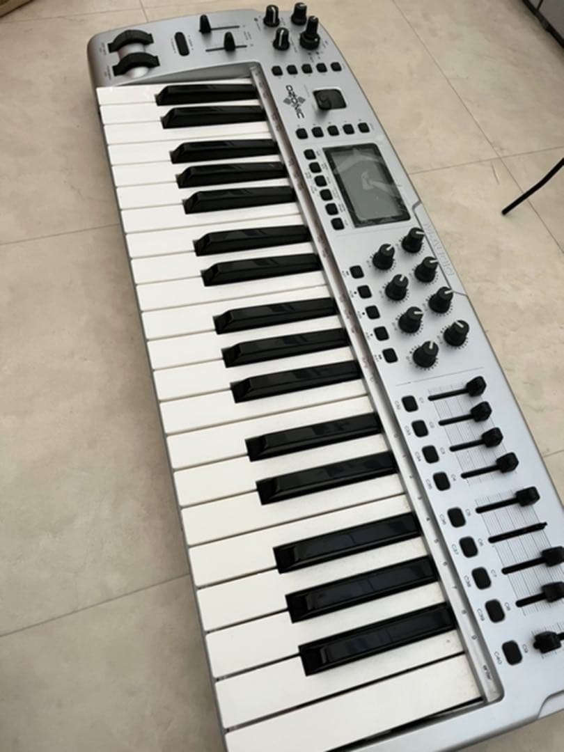 M-AUDIO OZONIC 37key キーボード【送料別】