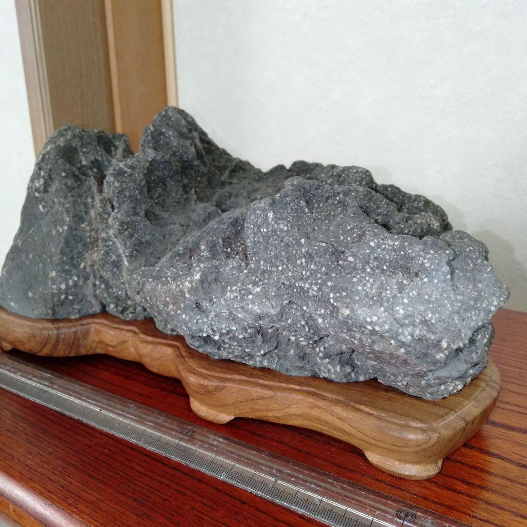 立派な水石　紫壇台付き　大型　１個