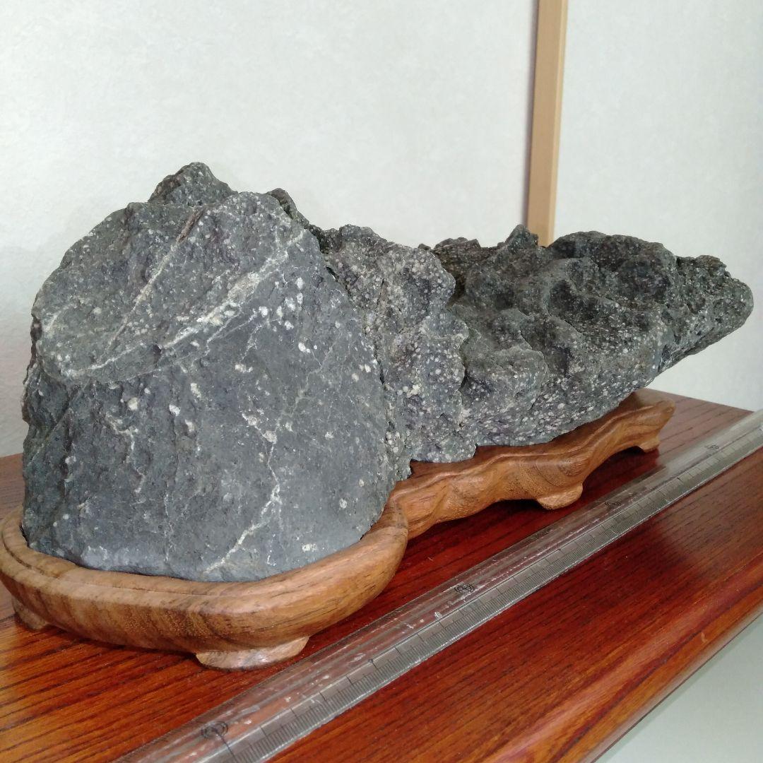 立派な水石　紫壇台付き　大型　１個
