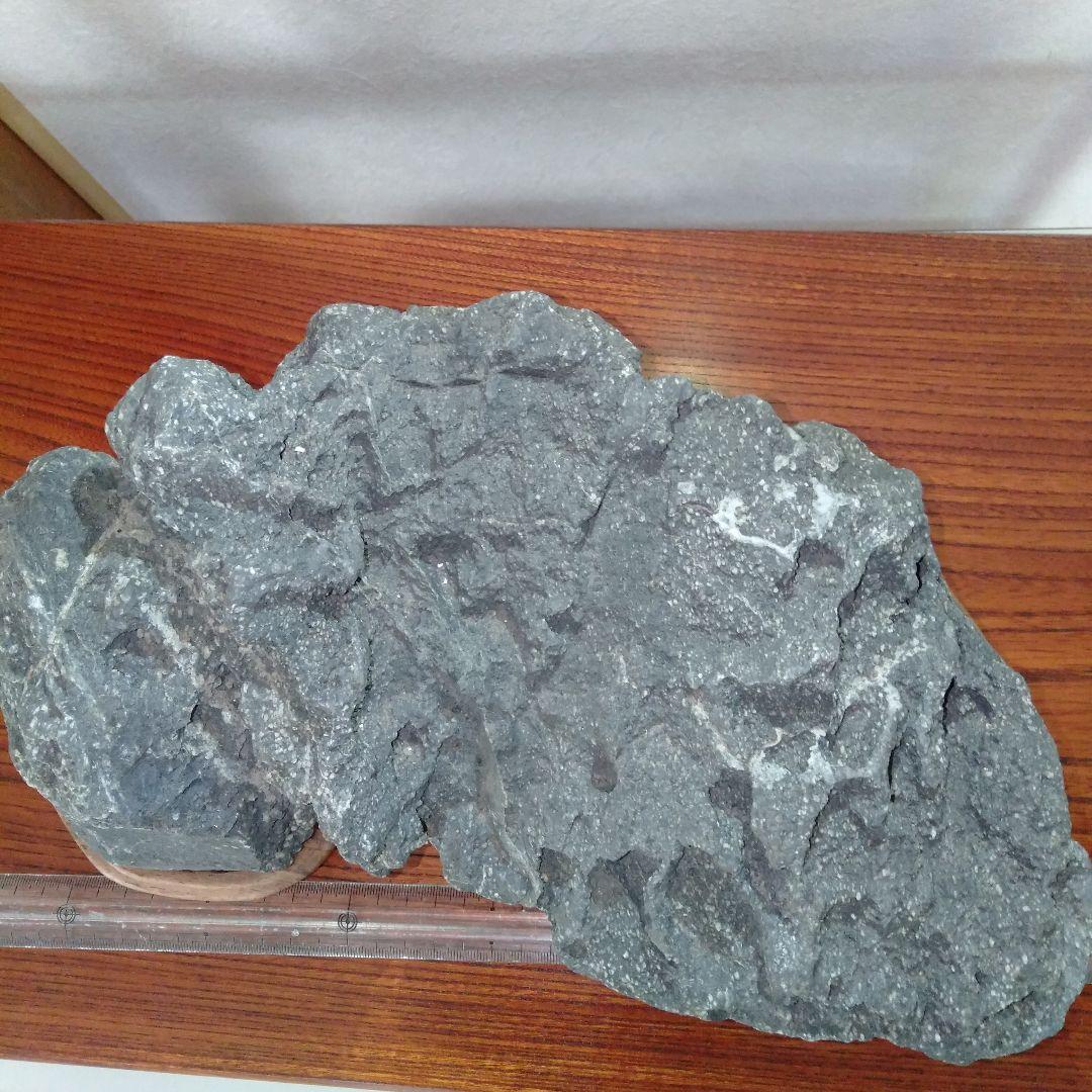 立派な水石　紫壇台付き　大型　１個