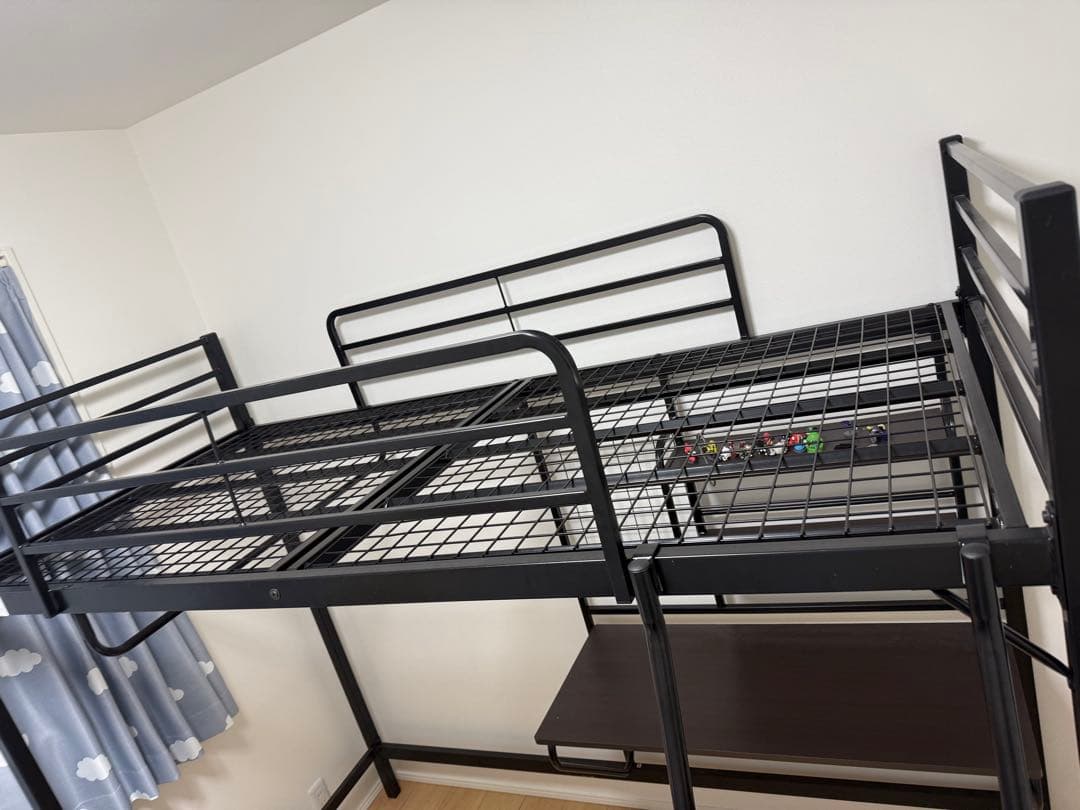 引き取り限定　ニトリ　スチールロフトベッド　黒
