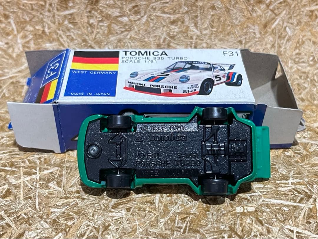 トミカ 日本製 青箱 F31 ポルシェ 935 ターボ