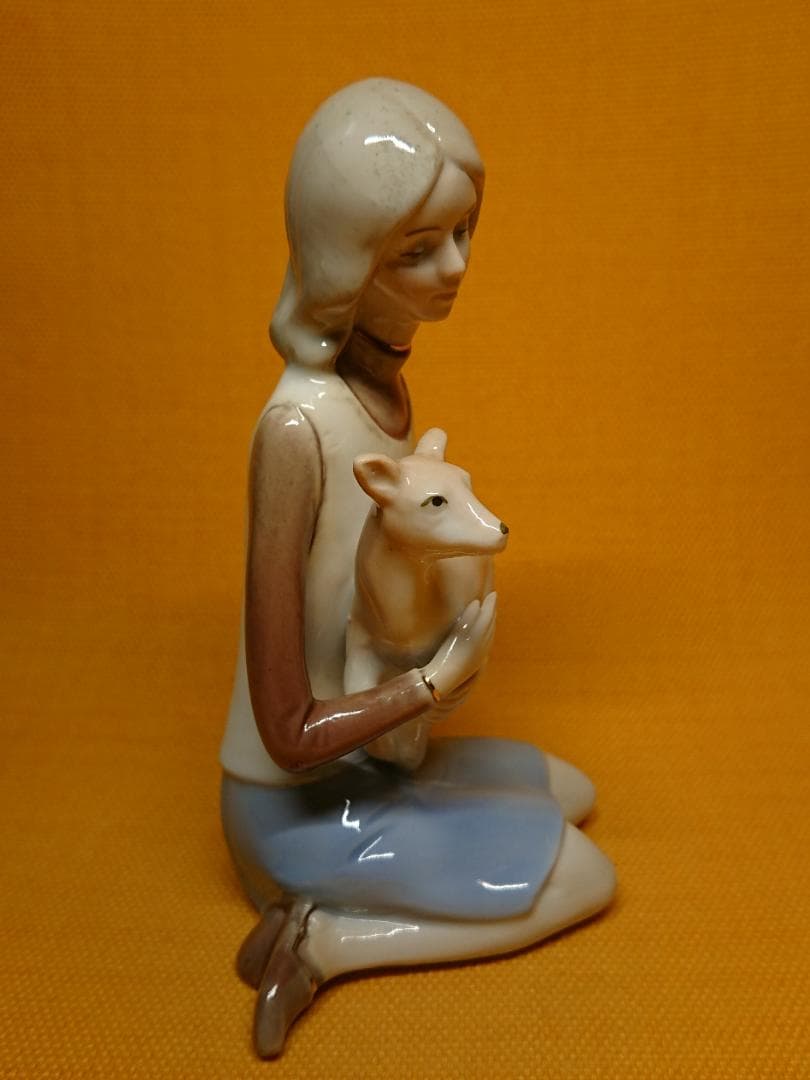 【美品】人形　陶器　オブジェ　置物　インテリア　工芸品　美術品　A1322