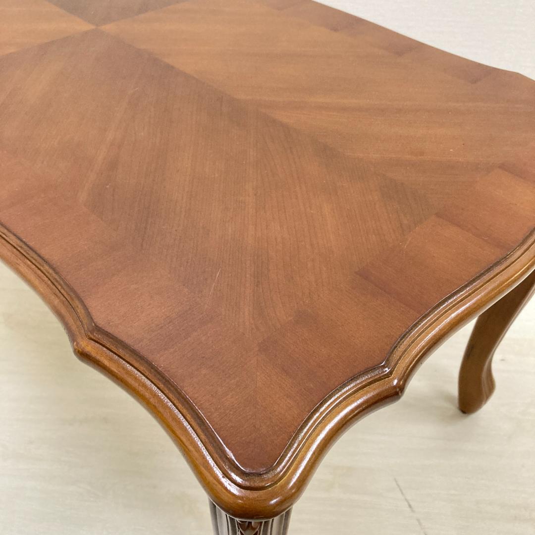 イタリア　クラシック　猫脚　リビングテーブル　センターテーブル　彫刻