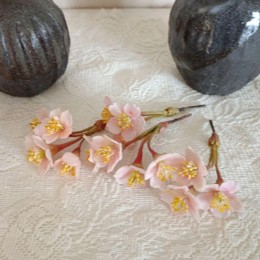 専用 淡いピンクの桜 クレイフラワー 樹脂粘土 - メルカリ