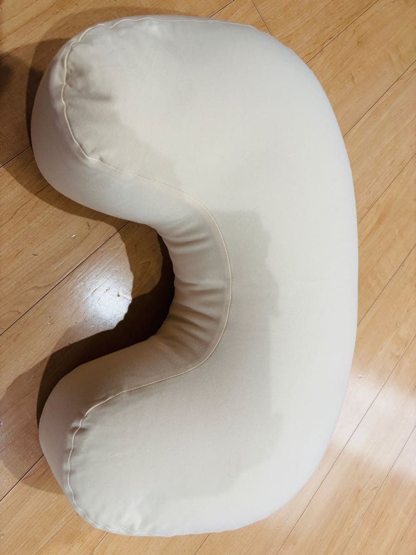 yogibo / Mega moon pillow / クリームホワイト