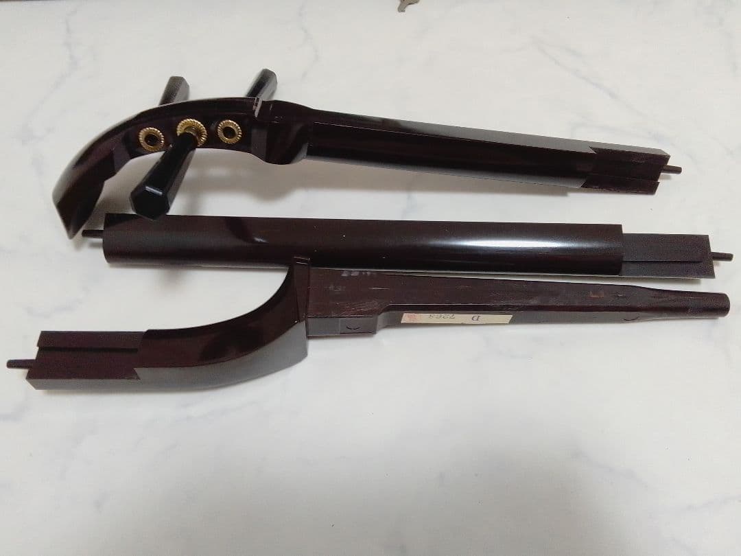 樹脂製 三味線 中棹 皮破れなし 全長約98cm 棹幅約26mm プラスチック製