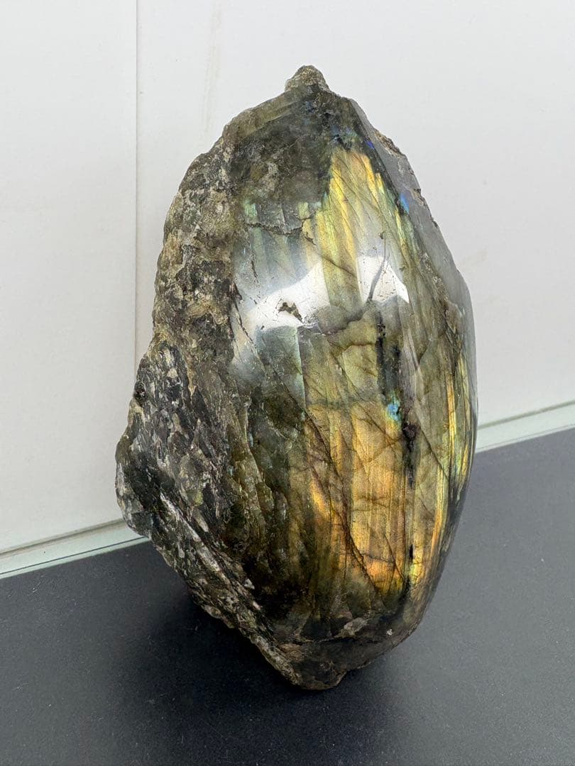 ラブラドライト 原石　特大　置物