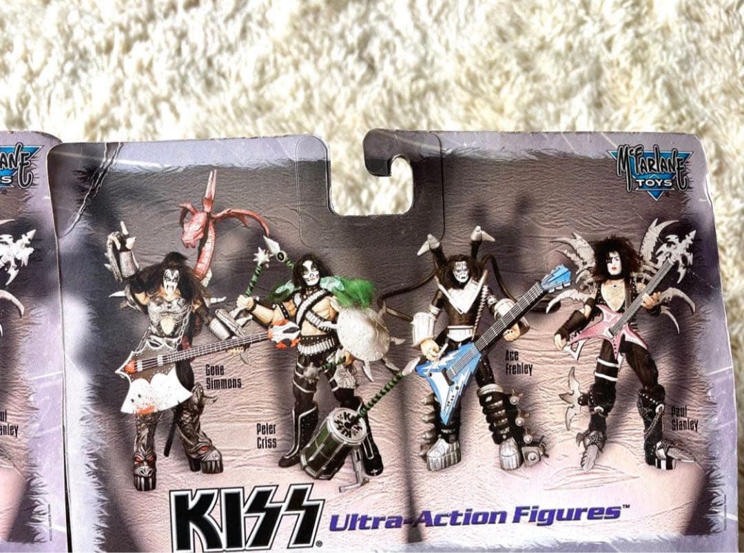 KISS・ウルトラ・アクションフィギュア】 2種セット マクファーレン