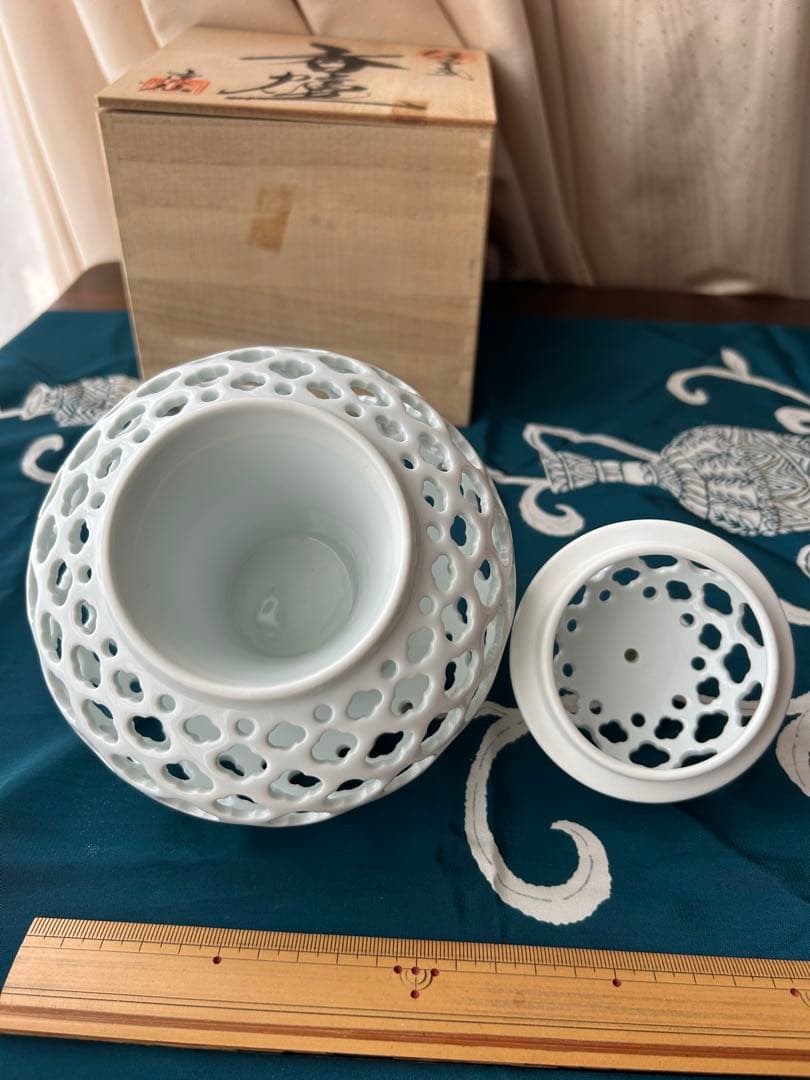 鍋島焼(伊万里焼) 青磁　香炉　虎仙 新品・未使用