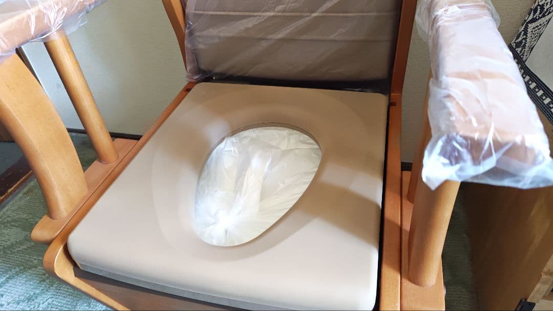 安寿 家具調トイレセレクトR はねあげワイド 介護用トイレ