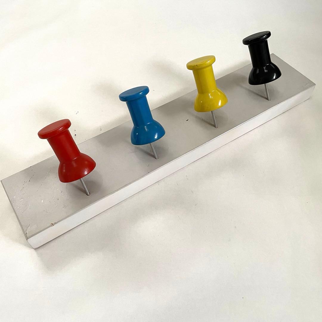 ビッグサイズ　プッシュピン洋服ハンガー