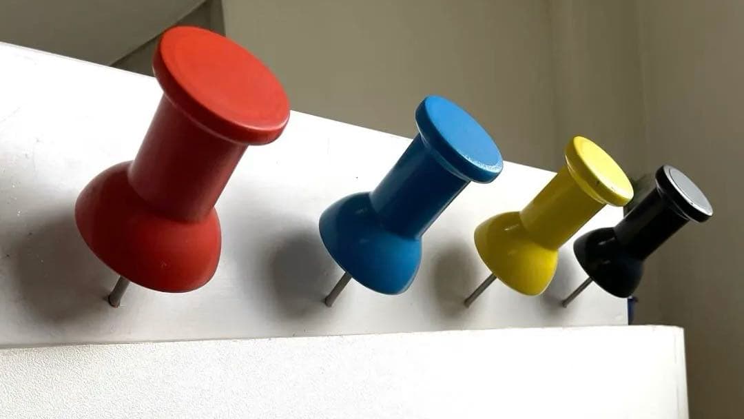 ビッグサイズ　プッシュピン洋服ハンガー