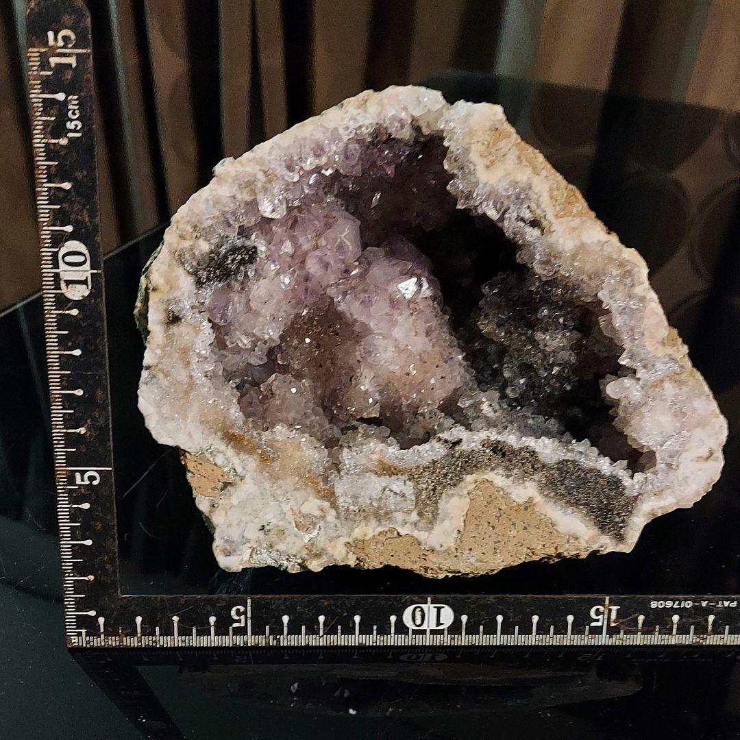 大きい！ 中に結晶モコモコ♪ 約2キロ ジオードドーム 原石 1面磨き 302