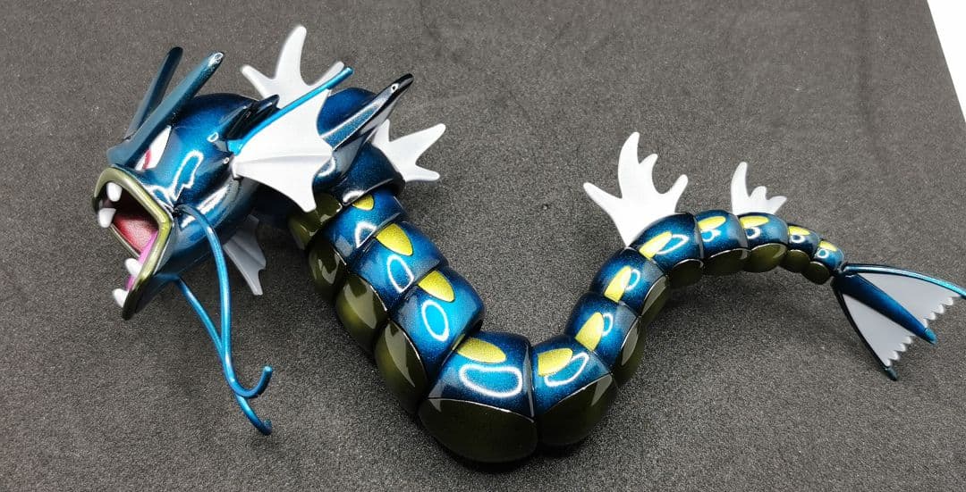 ポケプラ ギャラドス 全塗装 キャンディグラデーション バンダイ 完成