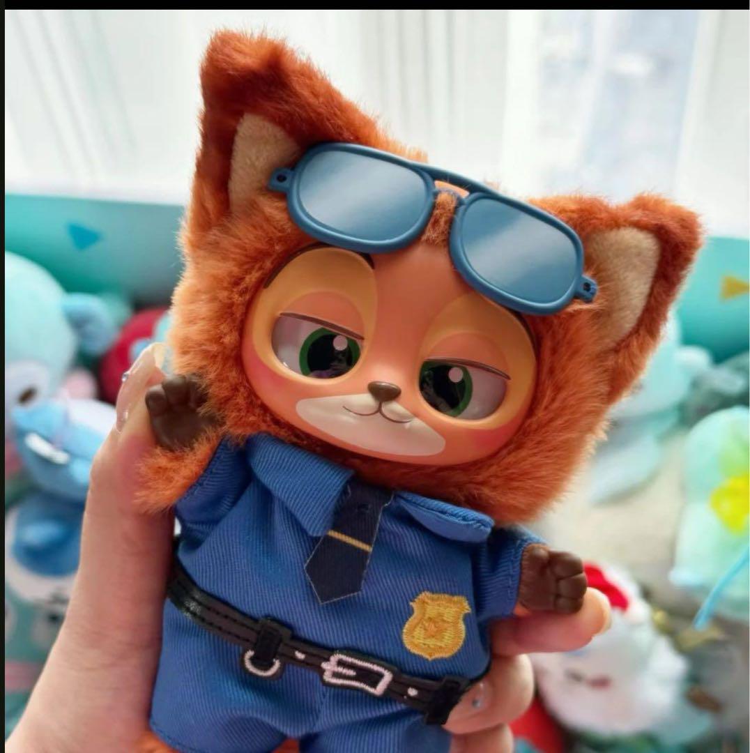 MINISO ズートピア Zootopia ぬいぐるみキーチェーン ニック警察官