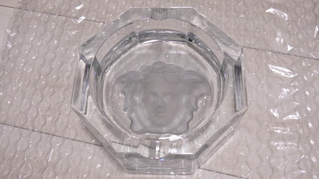 や*ー様 【公式価格 約8万】【未使用】ヴェルサーチ 灰皿 16cm