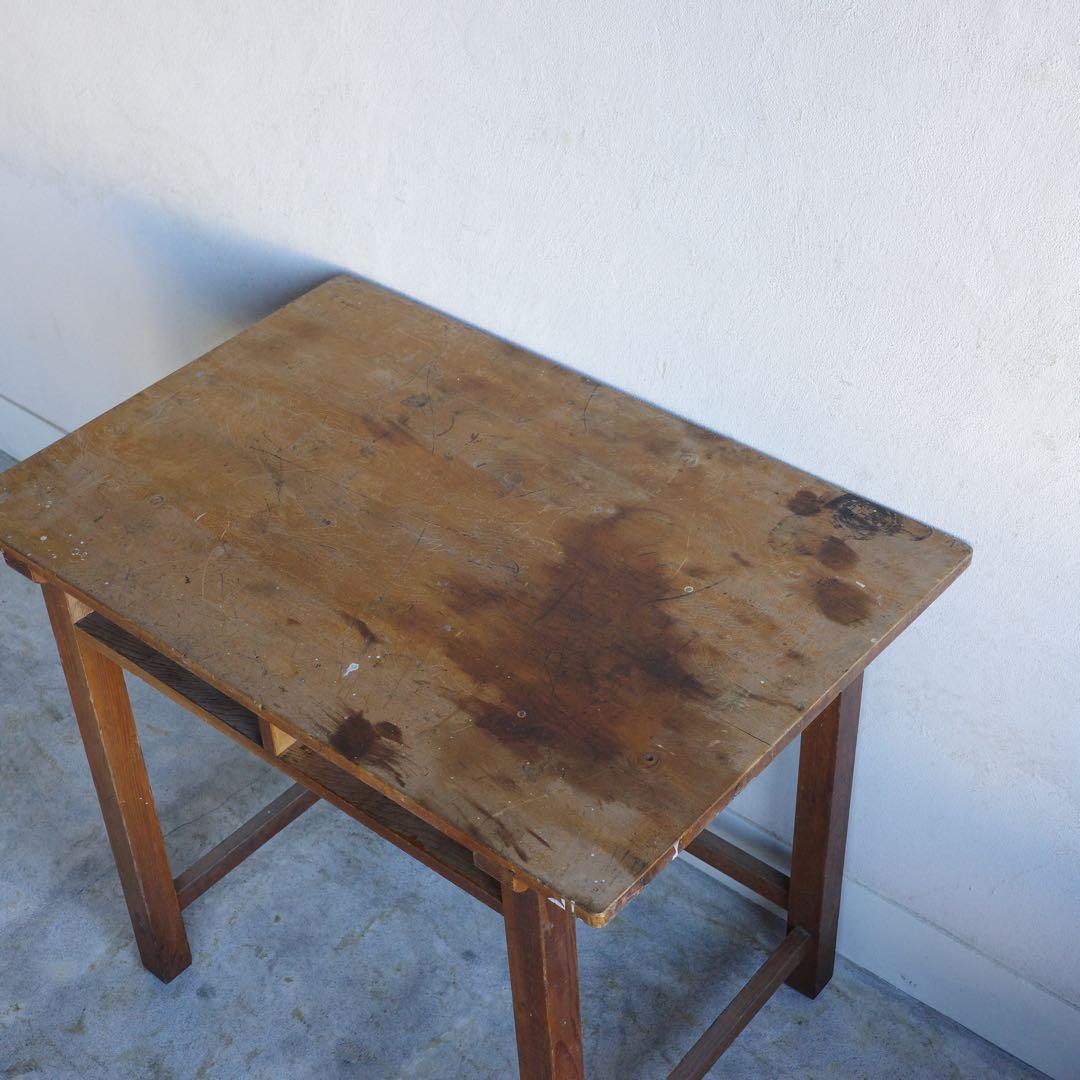 古いレトロなデスク　机　テーブル