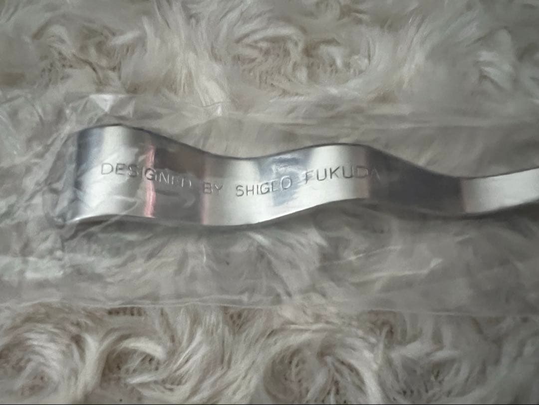 カトラリー　福田繁雄デザインナイフ“分子構造変化をおこしたバターナイフ”