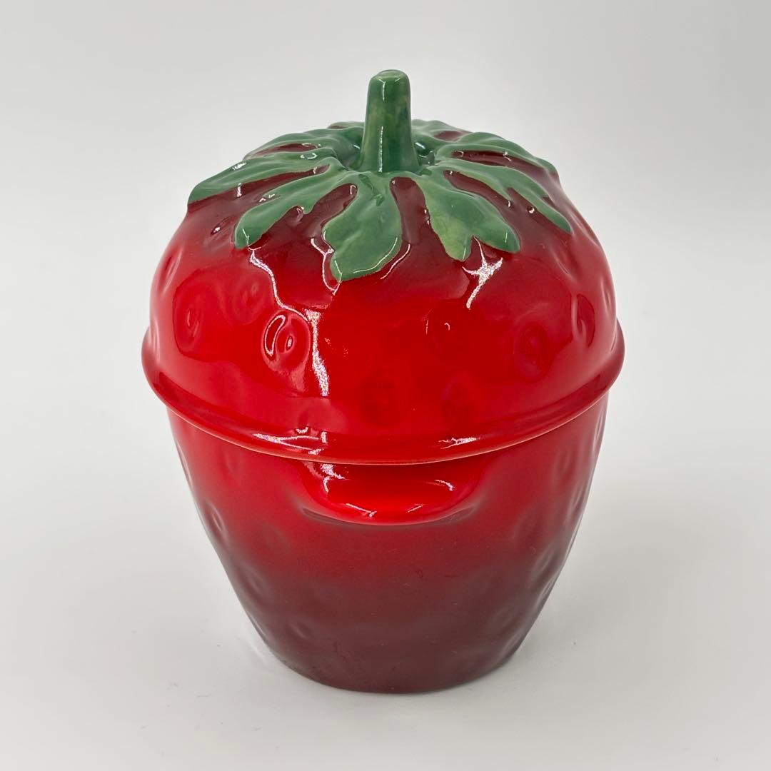 廃盤　希少　ルクルーゼ　ベリーシリーズ　ミニココット　ストロベリー