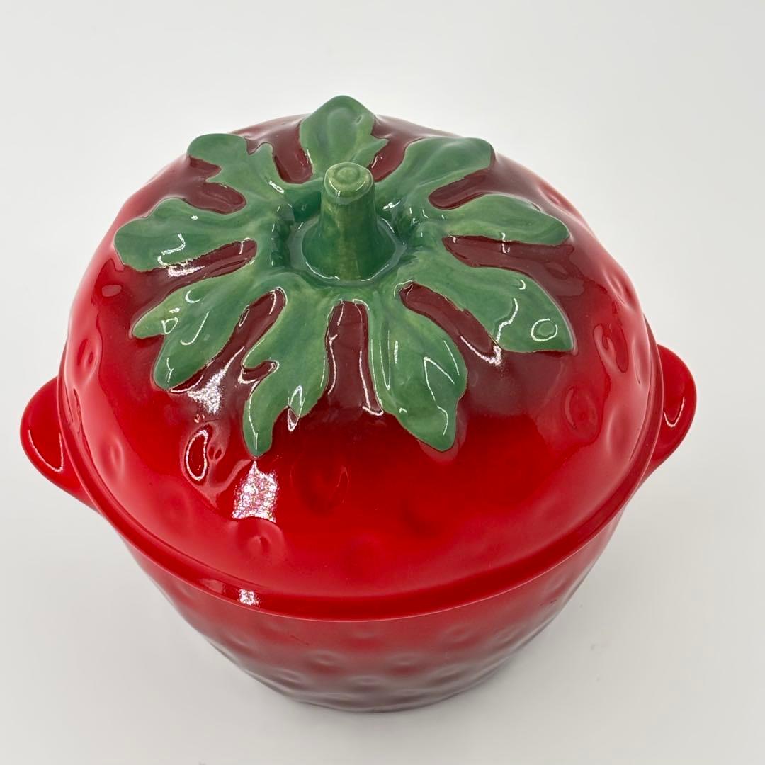 廃盤　希少　ルクルーゼ　ベリーシリーズ　ミニココット　ストロベリー