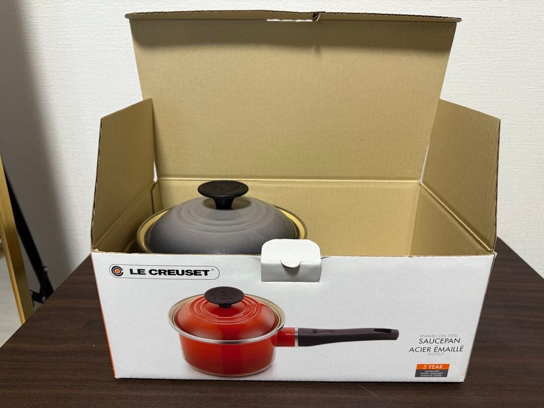 【期間限定】【箱あり(写真要確認)】LE CREUSET 片手鍋 グレー16cm