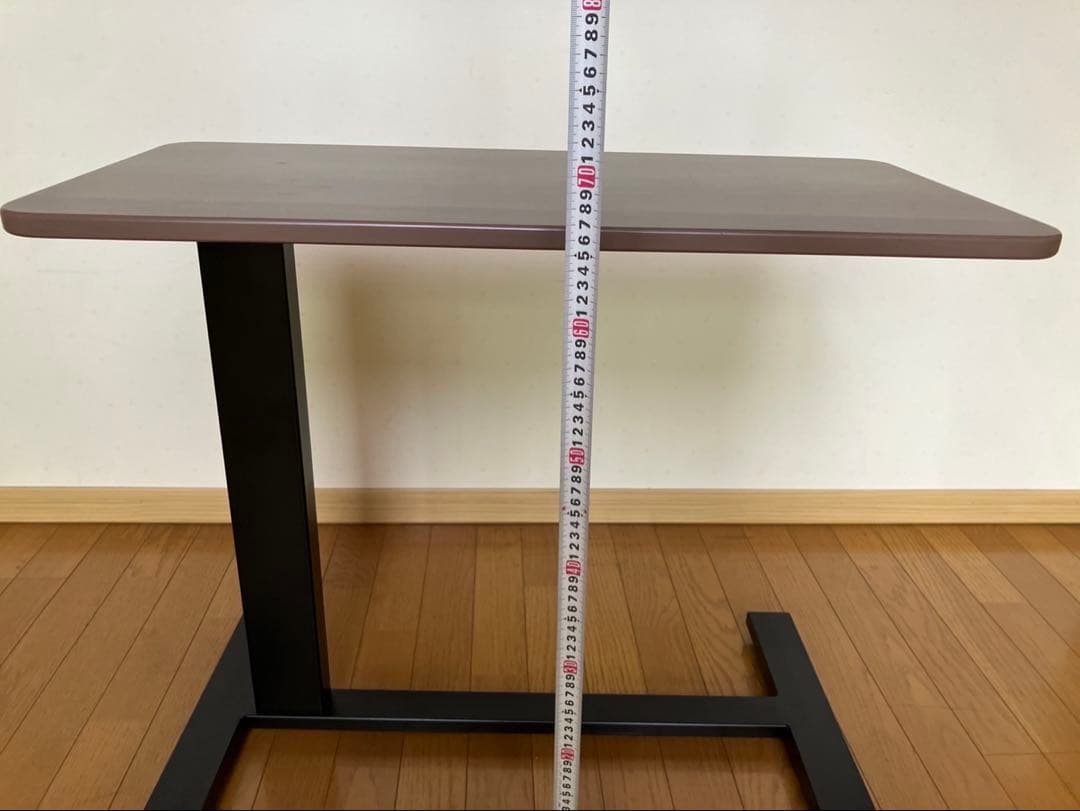 ニトリ　テーブル　長方形　デスク　仕事　キャスターあり