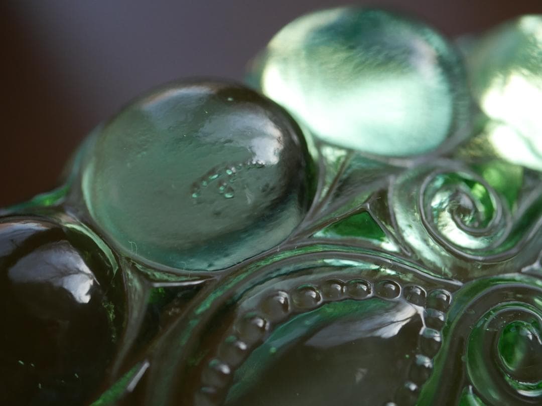 極小剥がれ有り・モッサーグラス グリーンオパールセント 脚付きディッシュ